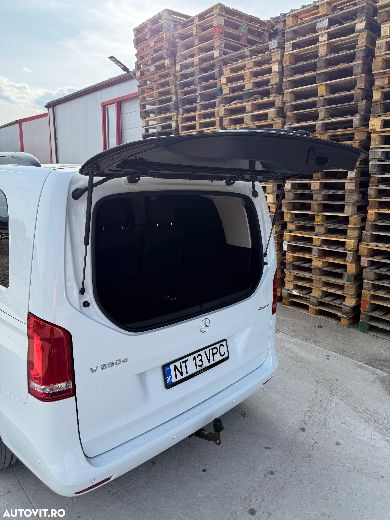 Mercedes-Benz V 250 d Combi Extra-lung 190 CP AWD 9AT - 5