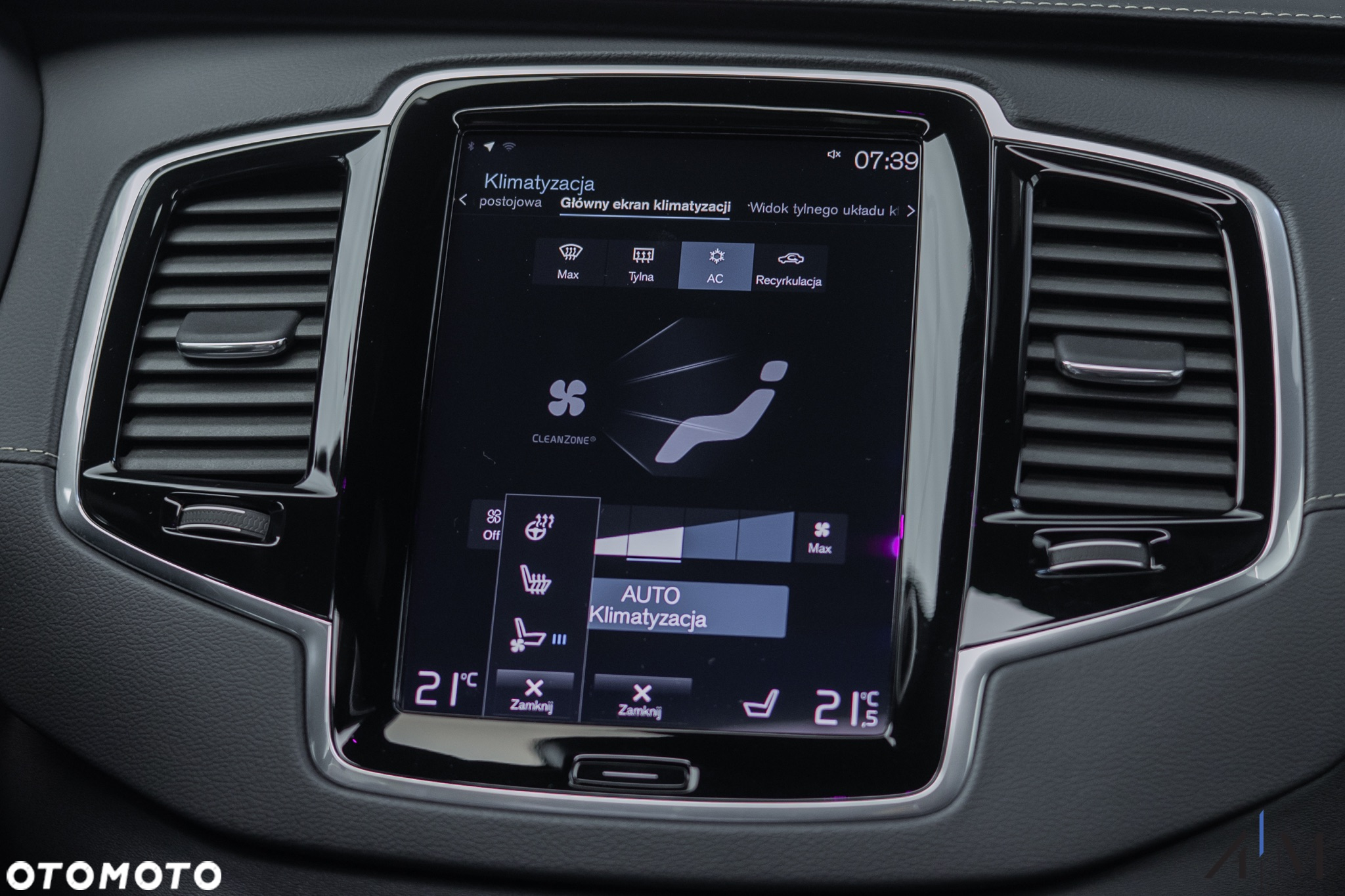 Volvo XC 90 B5 D AWD Ultimate Dark - 30