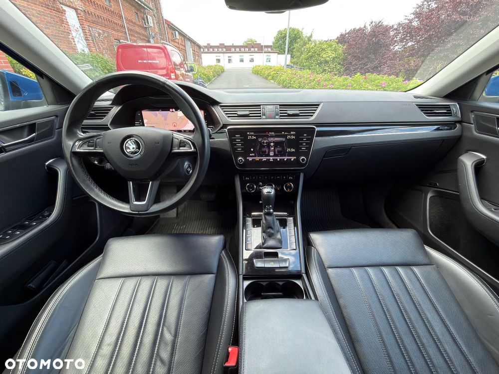 Skoda Superb 2.0 TDI L&K DSG - 8
