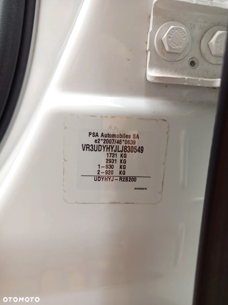 Peugeot 2008 BlueHDi 100 STOP & START Signature - 20