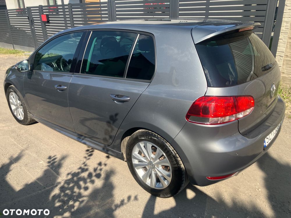 Volkswagen Golf 1.6 TDI DPF Highline - 5