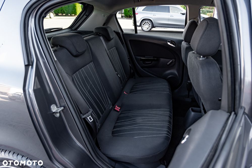 Opel Corsa 1.4 16V Cosmo - 22
