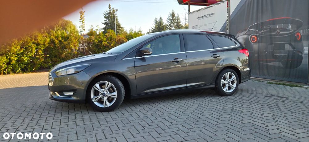 Ford Focus Turnier 1.0 EcoBoost Start-Stopp-System TITANIUM X - 6