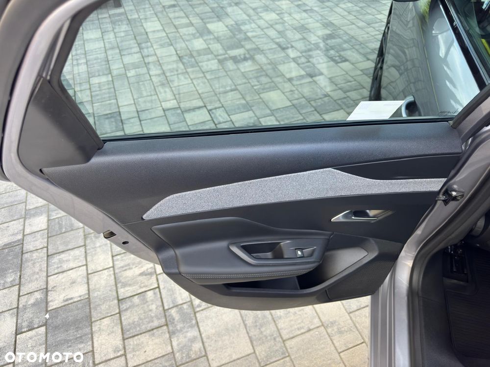 Peugeot 308 1.5 BlueHDi Allure S&S EAT8 - 29