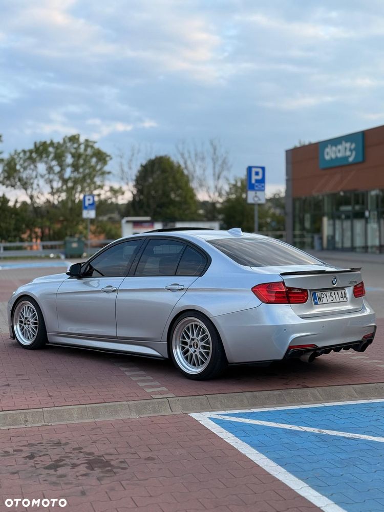 BMW Seria 3 328i Sport Line - 7