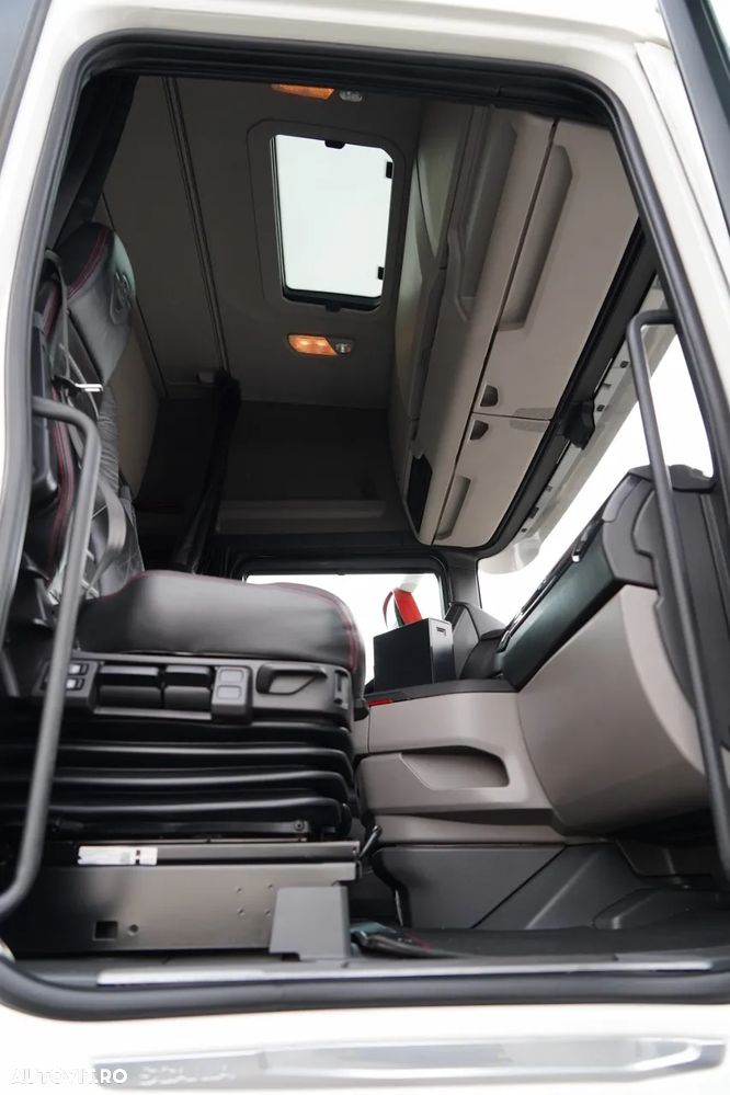 Scania S 580 / V8 / RETARDER / I-PARK COOL / FULL AIRMATIC / ECHIPAMENT MAXIM / EURO 6 - 37