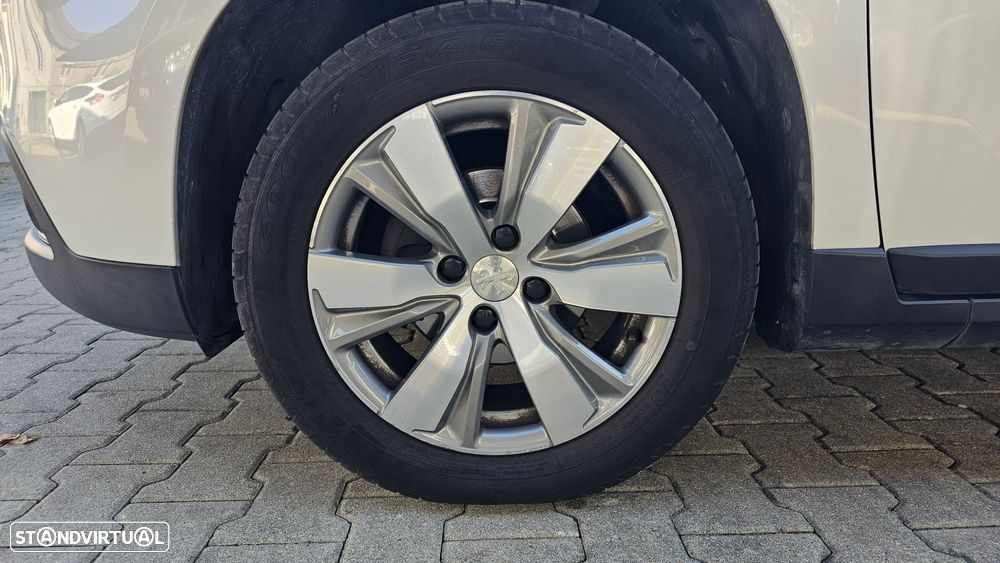 Peugeot 2008 1.6 BlueHDi Style - 21