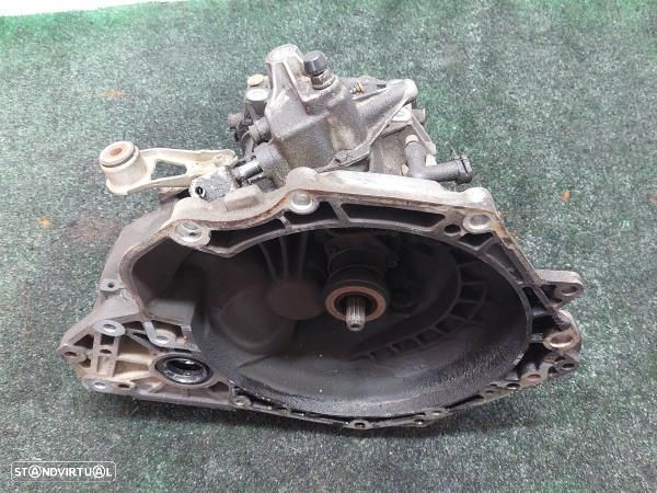 Caixa Velocidades Opel Corsa C (X01) - 2