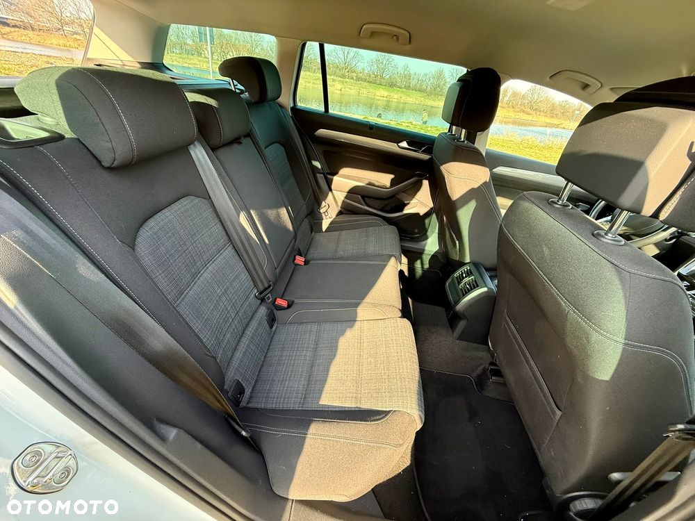 Volkswagen Passat 2.0 TDI Business DSG - 22
