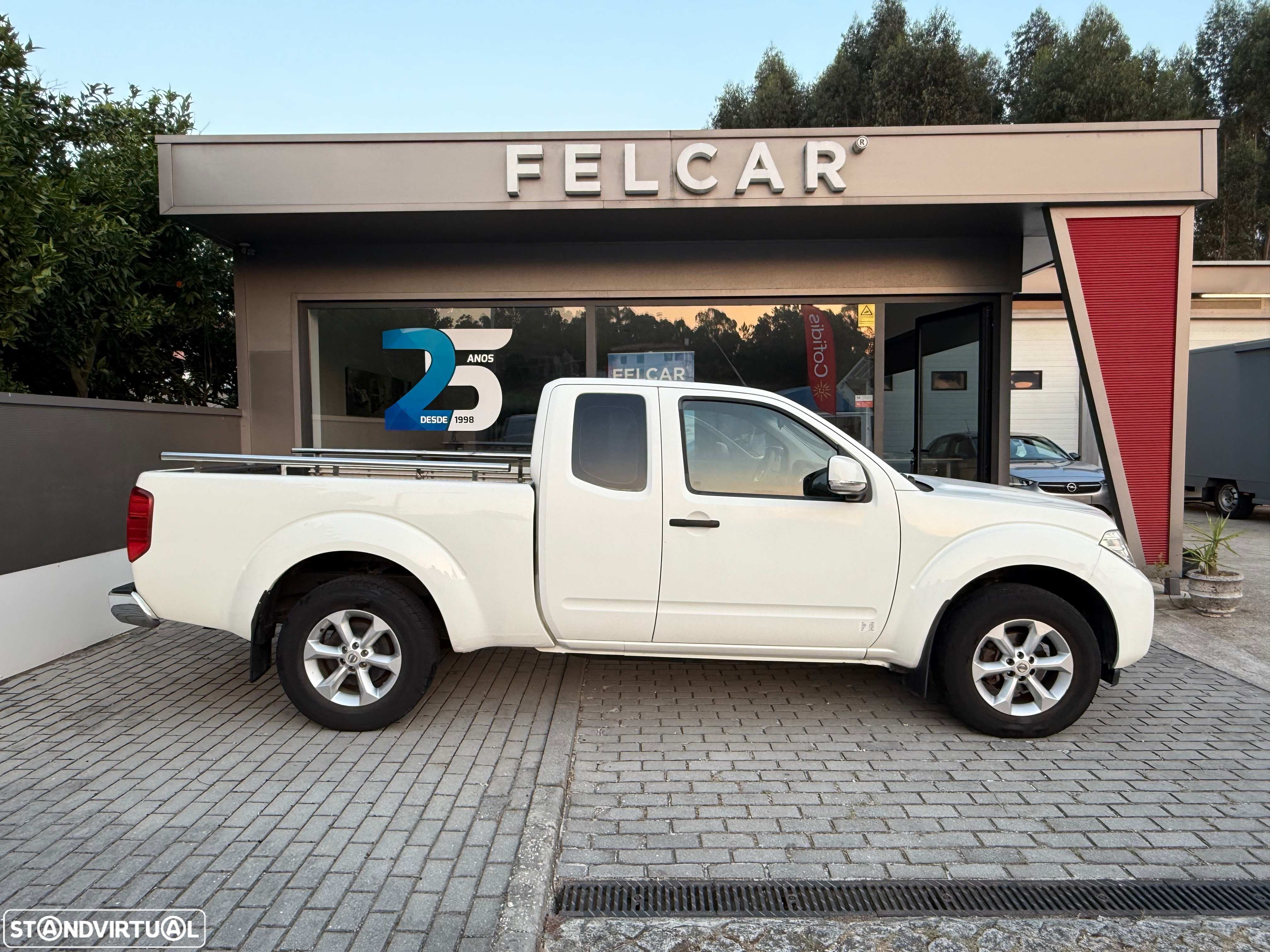 Nissan Navara 2.5 DCI King Cab 4 Lugares - 4