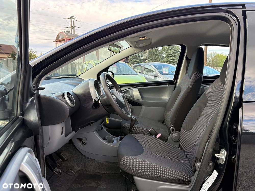Toyota Aygo Cool - 21