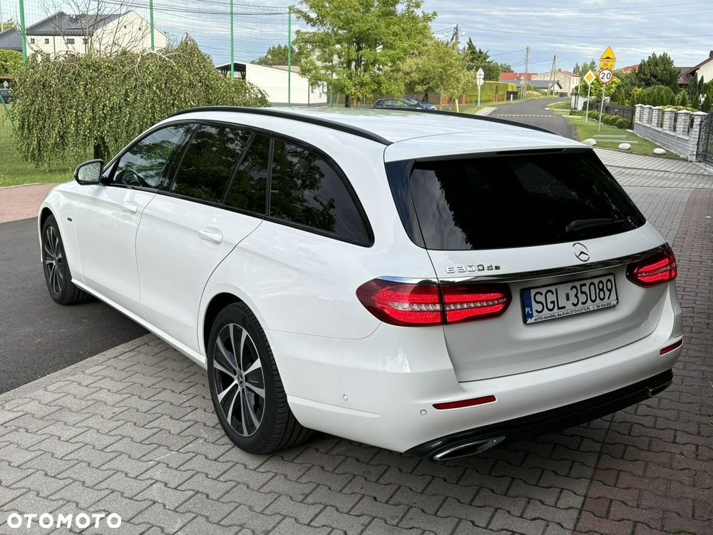 Mercedes-Benz Klasa E 300 de 9G-TRONIC Exclusive - 6
