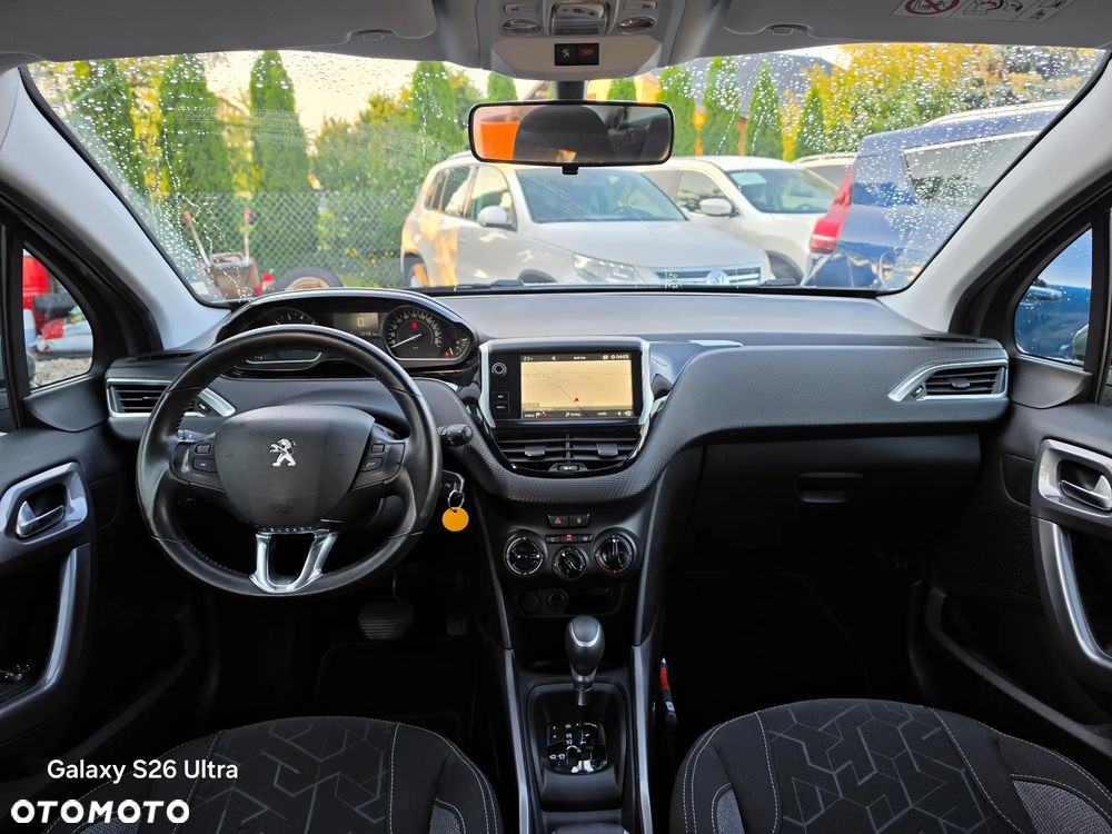 Peugeot 2008 1.2 Pure Tech Active S&S EAT6 - 34
