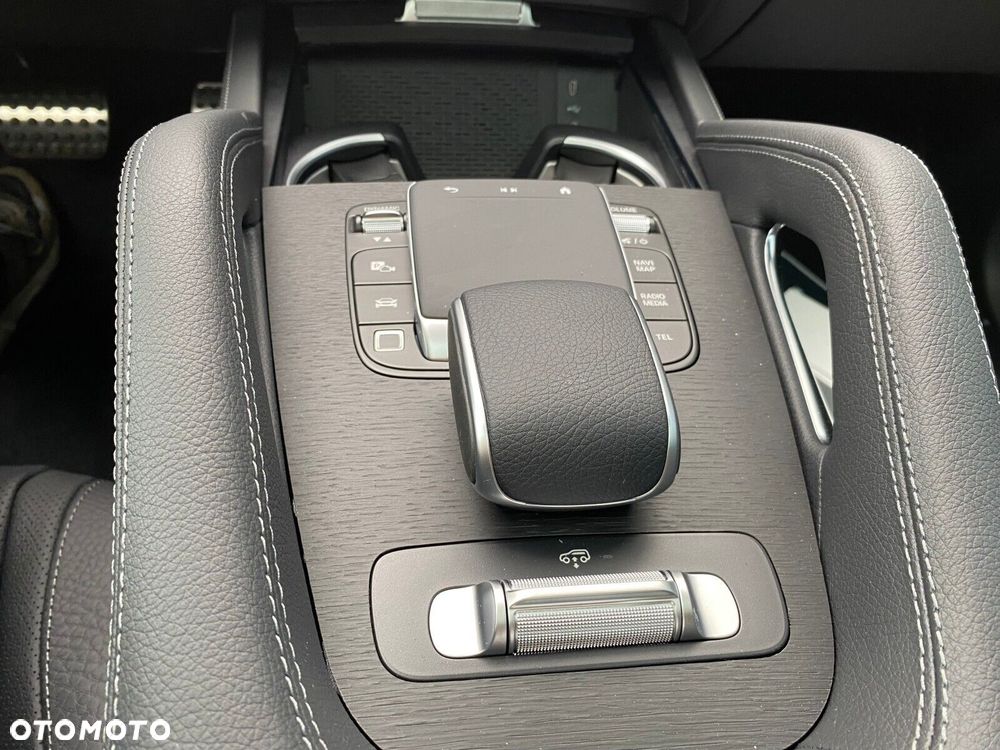 Mercedes-Benz GLE - 23
