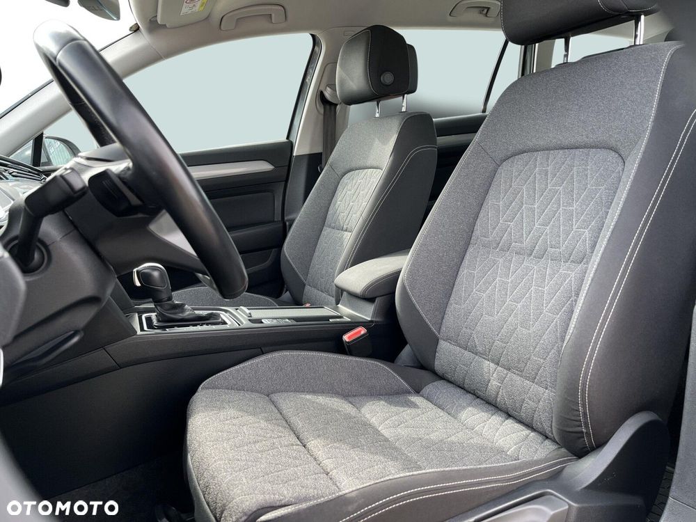 Volkswagen Passat Variant - 13