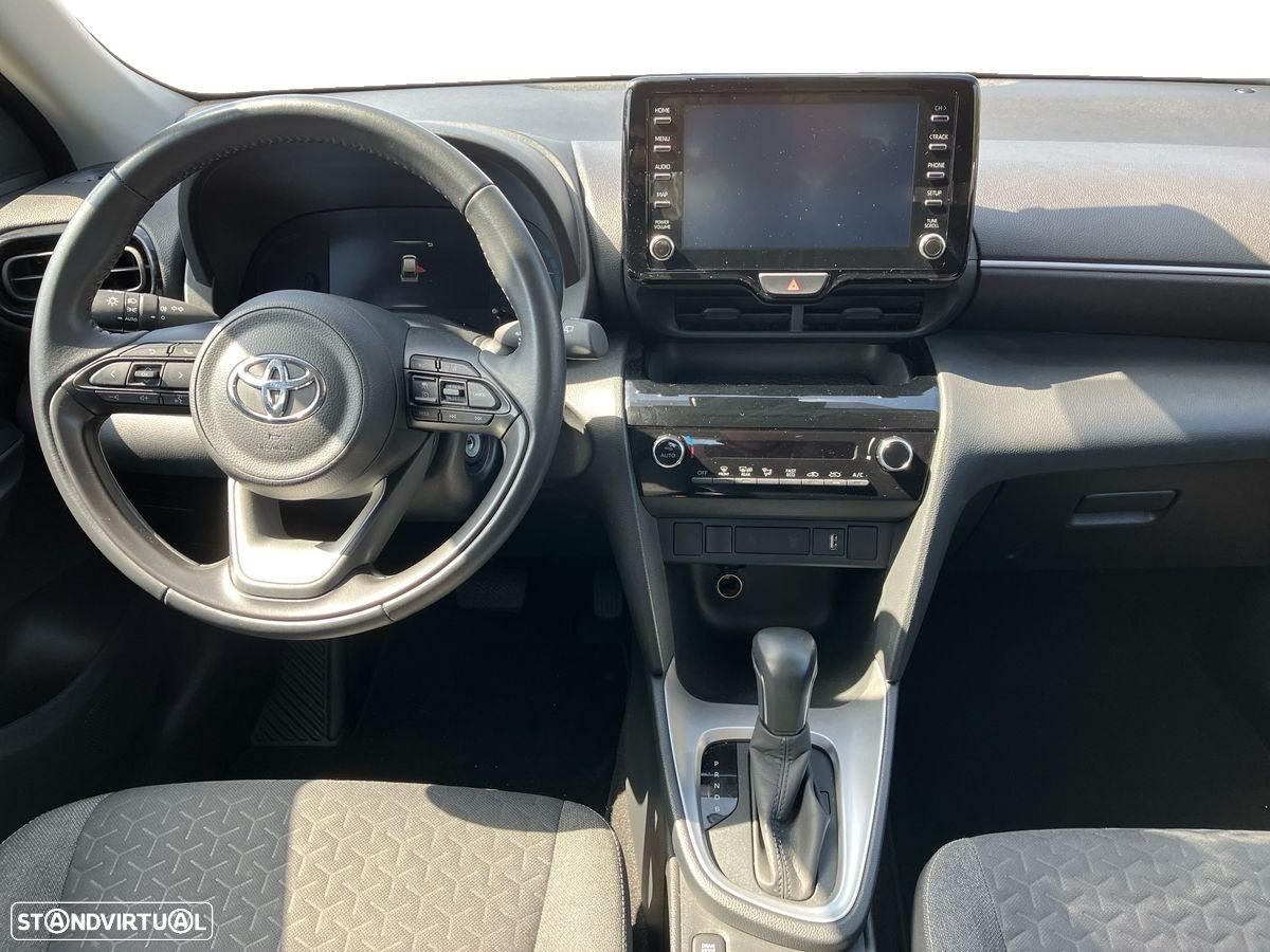 Toyota Yaris Cross - 8