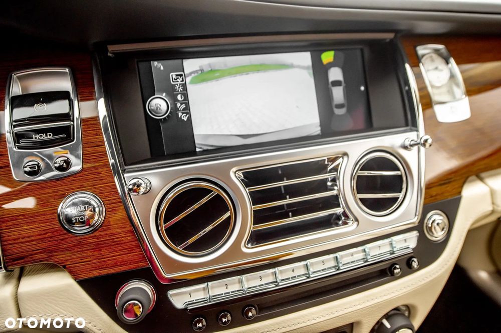 Rolls-Royce Ghost - 23