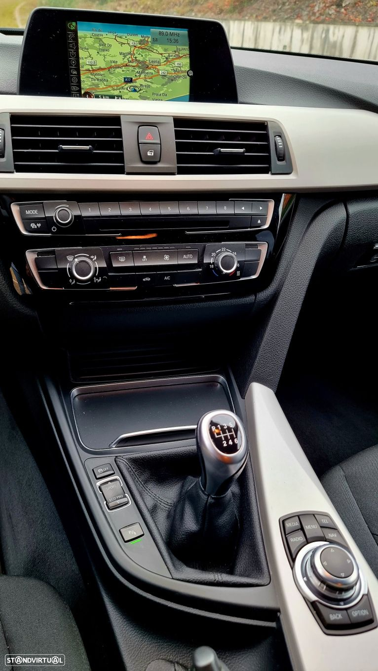 BMW 318 d Touring Advantage - 8