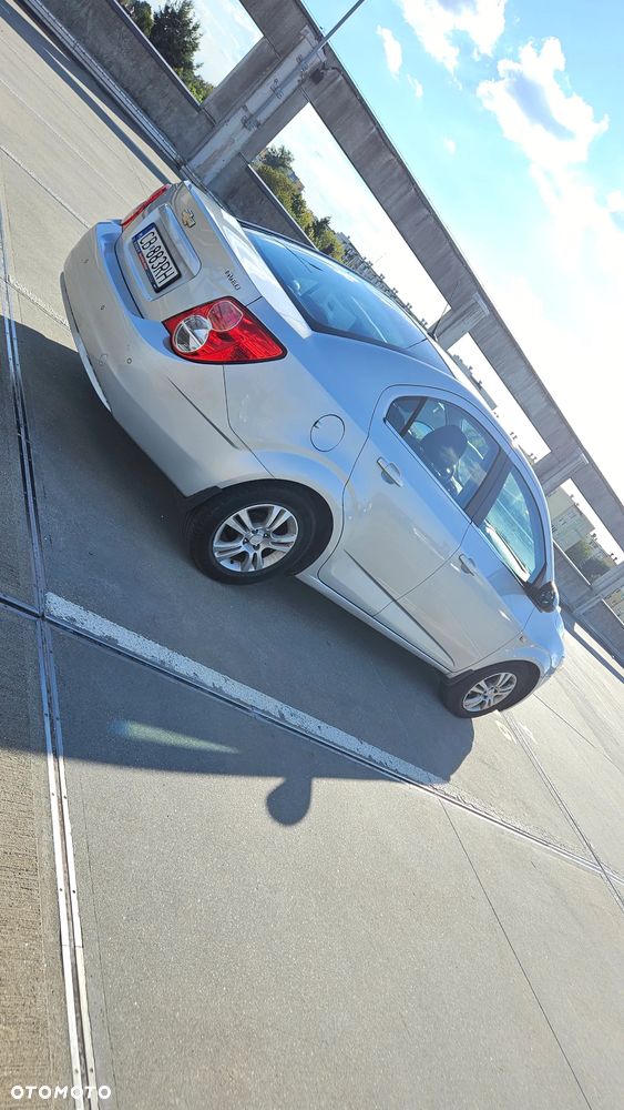 Chevrolet Aveo - 8