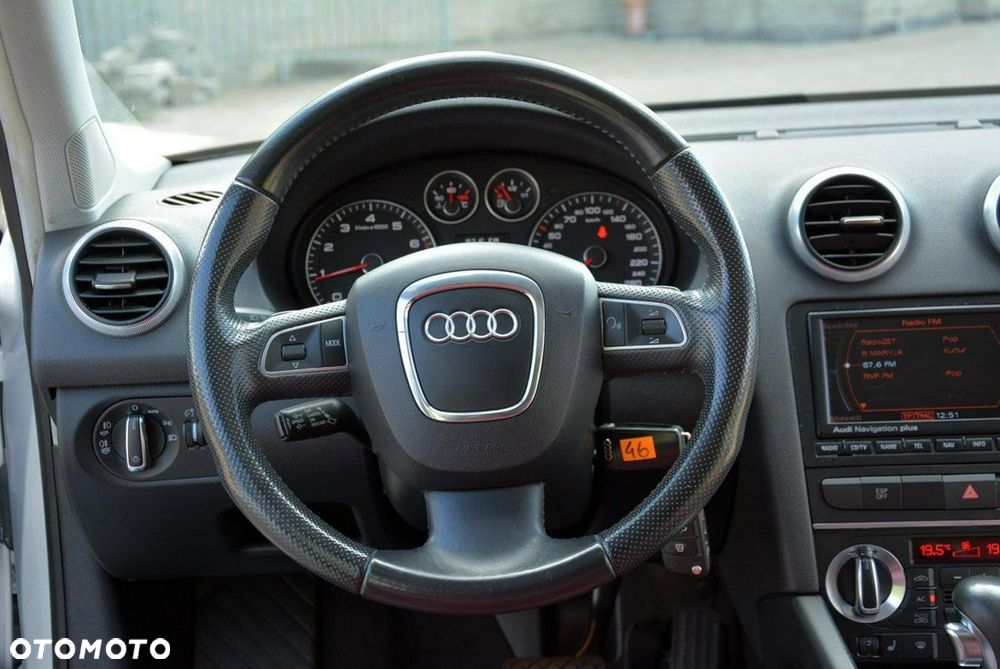 Audi A3 Sportback 1.8 TFSI Attraction S tronic - 26