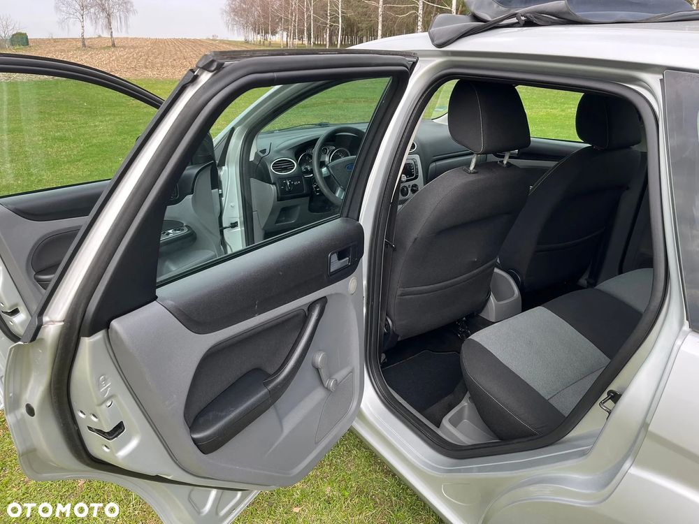 Ford Focus 1.6 16V Silver Magic - 15