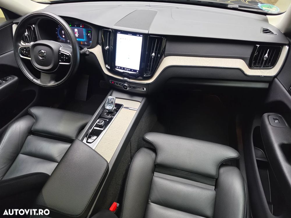 Volvo XC 60 T6 AWD Recharge Geartronic Inscription Expression - 4