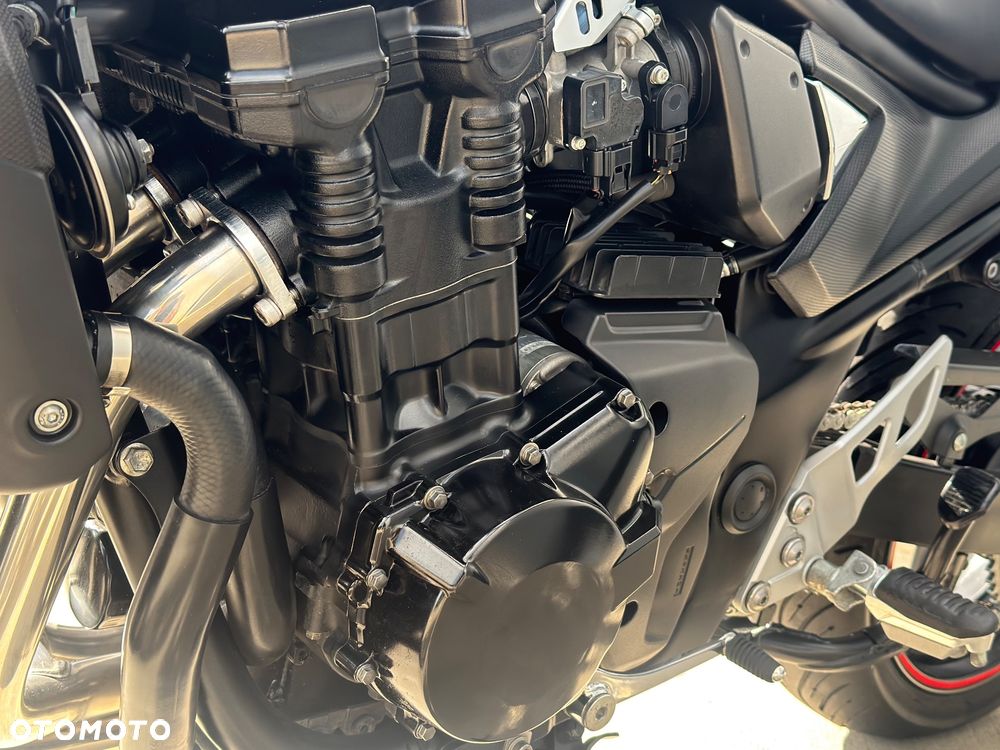 Suzuki Bandit - 19