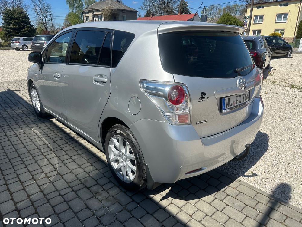 Toyota Verso 1.8 Executive - 4