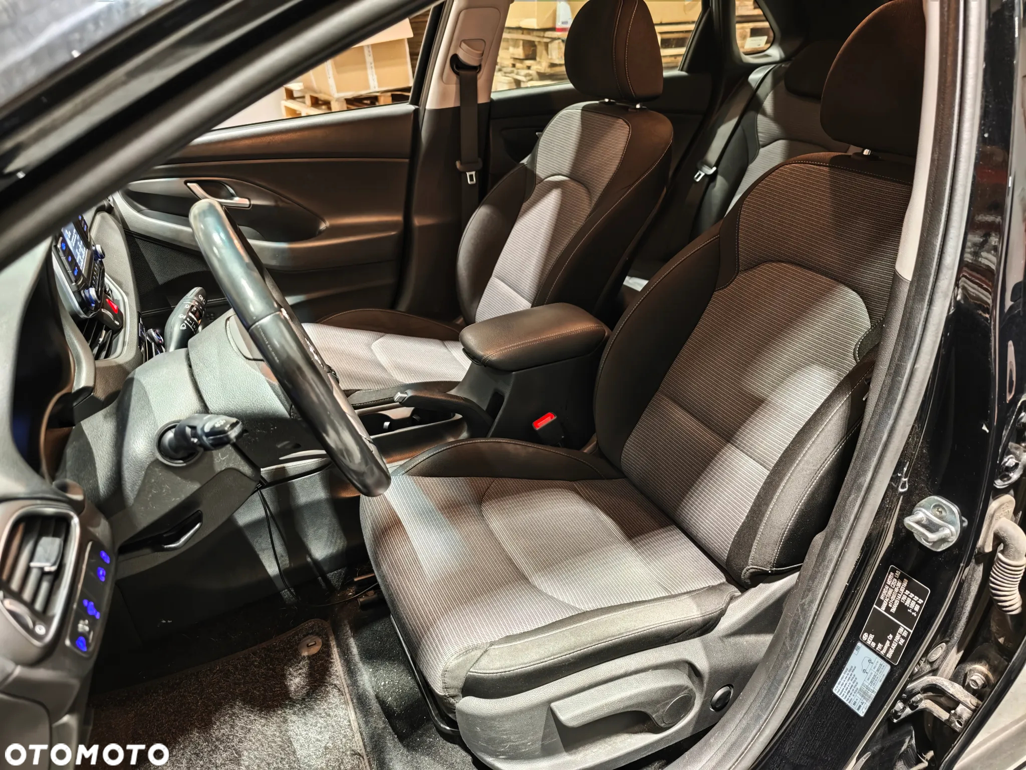 Hyundai i30 1.4 BlueDrive Classic + - 7