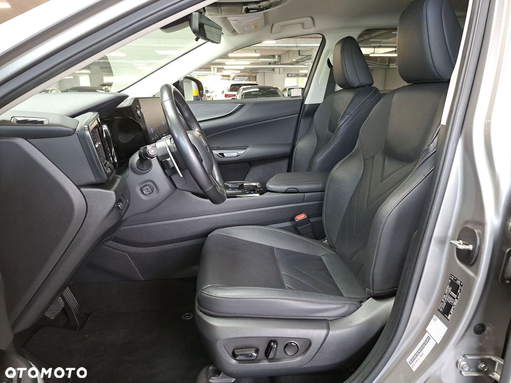 Lexus NX - 12