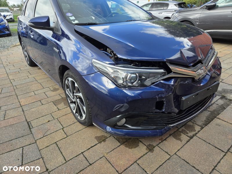 Toyota Auris 1.8 HSD Luna - 11