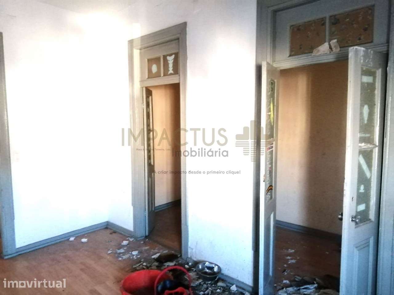 Moradia com terreno em Campanhã - Grande imagem: 5/29