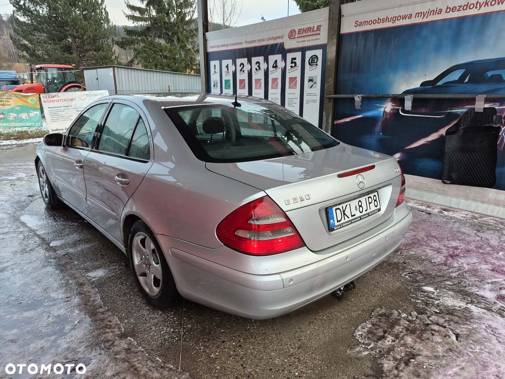 Mercedes-Benz Klasa E 220 CDI Automatik Classic - 11