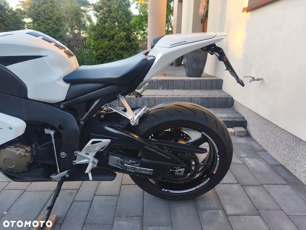 Honda CBR - 17