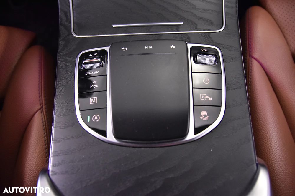 Mercedes-Benz GLC 300 d 4MATIC - 17