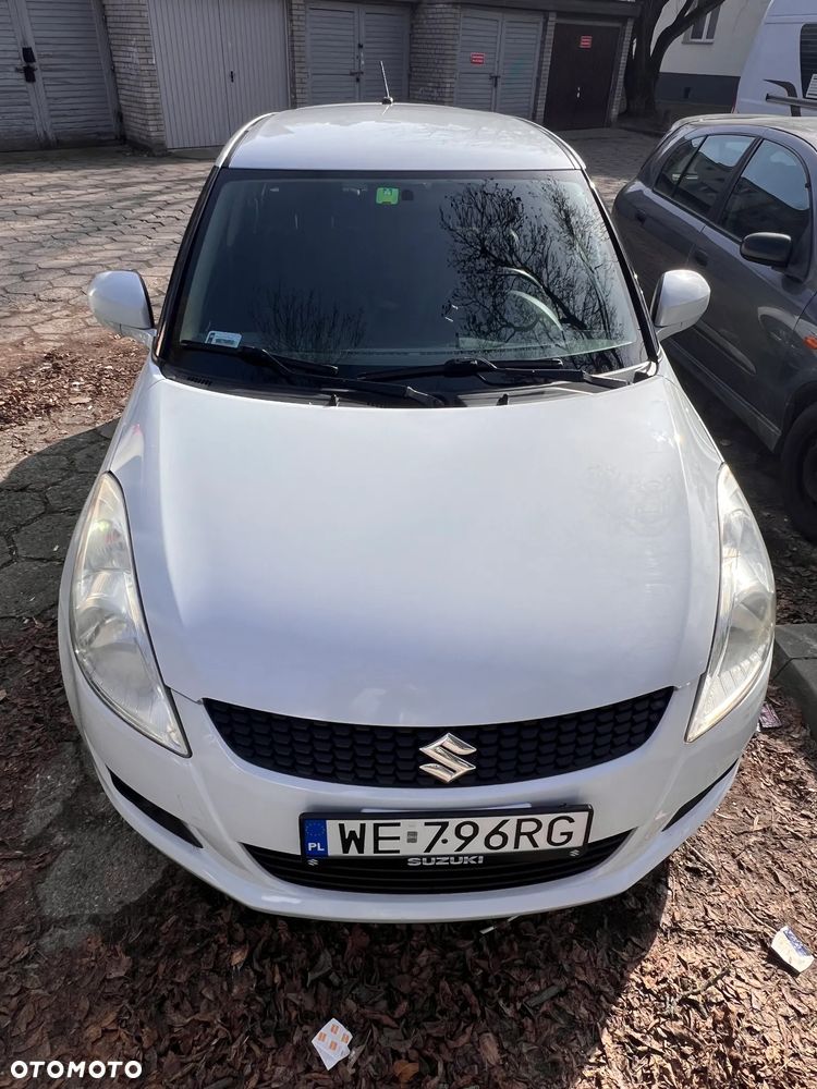 Suzuki Swift - 3