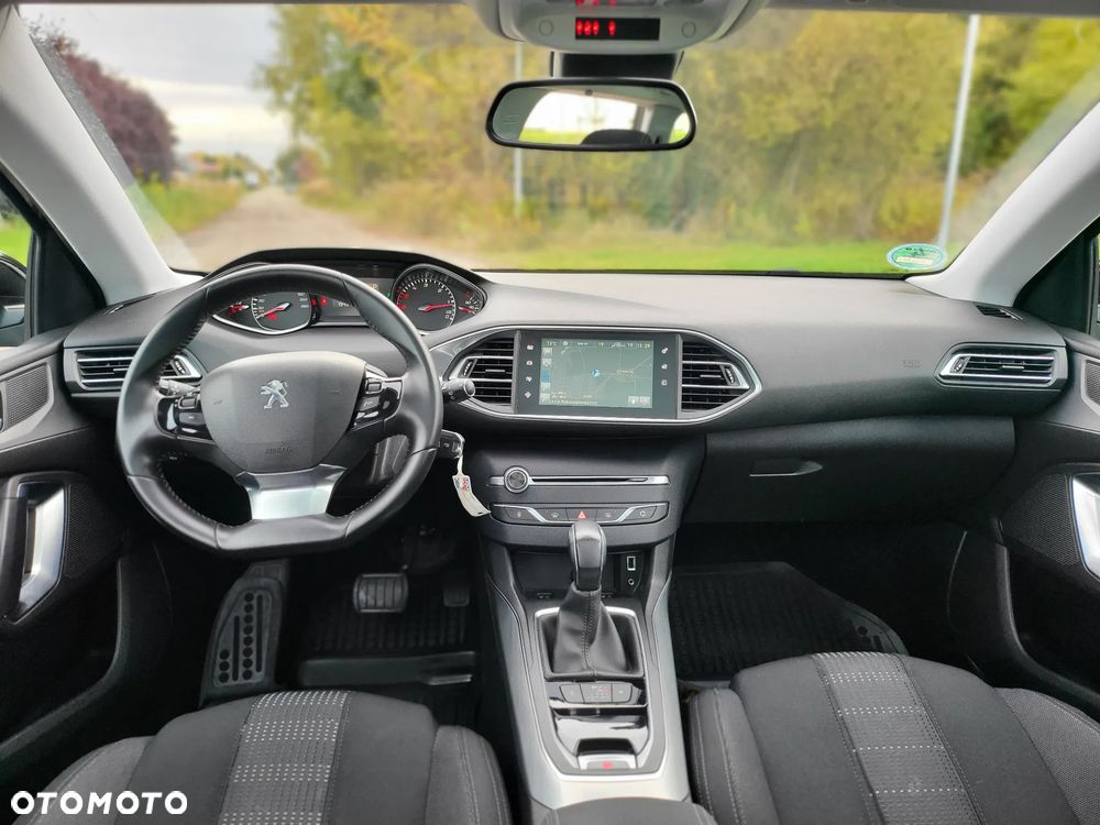 Peugeot 308 BlueHDi FAP 120 EAT6 Stop & Start Allure - 24