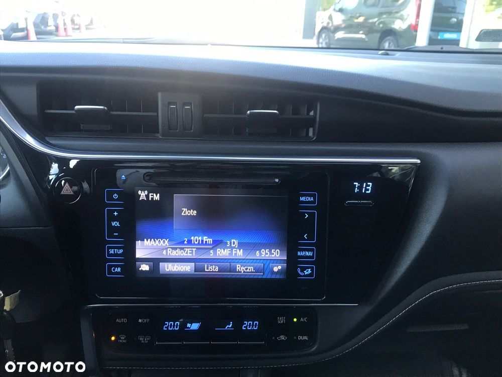 Toyota Corolla 1.6 Comfort - 23