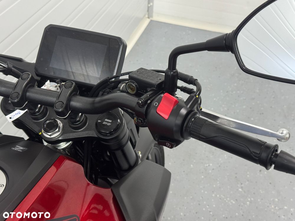 Honda CB - 15