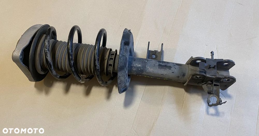 Amortyzator Mcpherson Mercedes B-Klasa W246 prawy przód  A2463206413 OE - 1