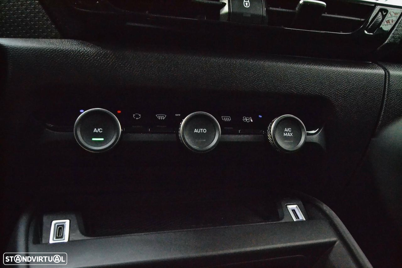 Citroën C4 1.2 PureTech Plus - 15