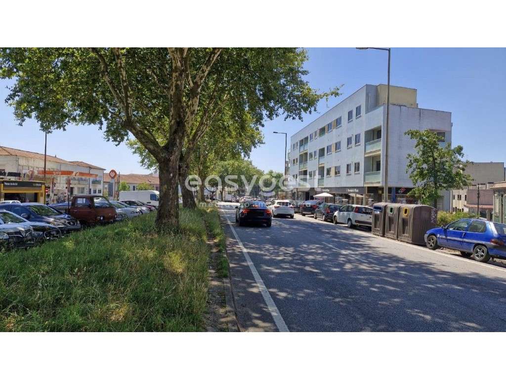 Terreno para construção a 800m do Hospital São João em Paranhos- Porto - Grande imagem: 4/9