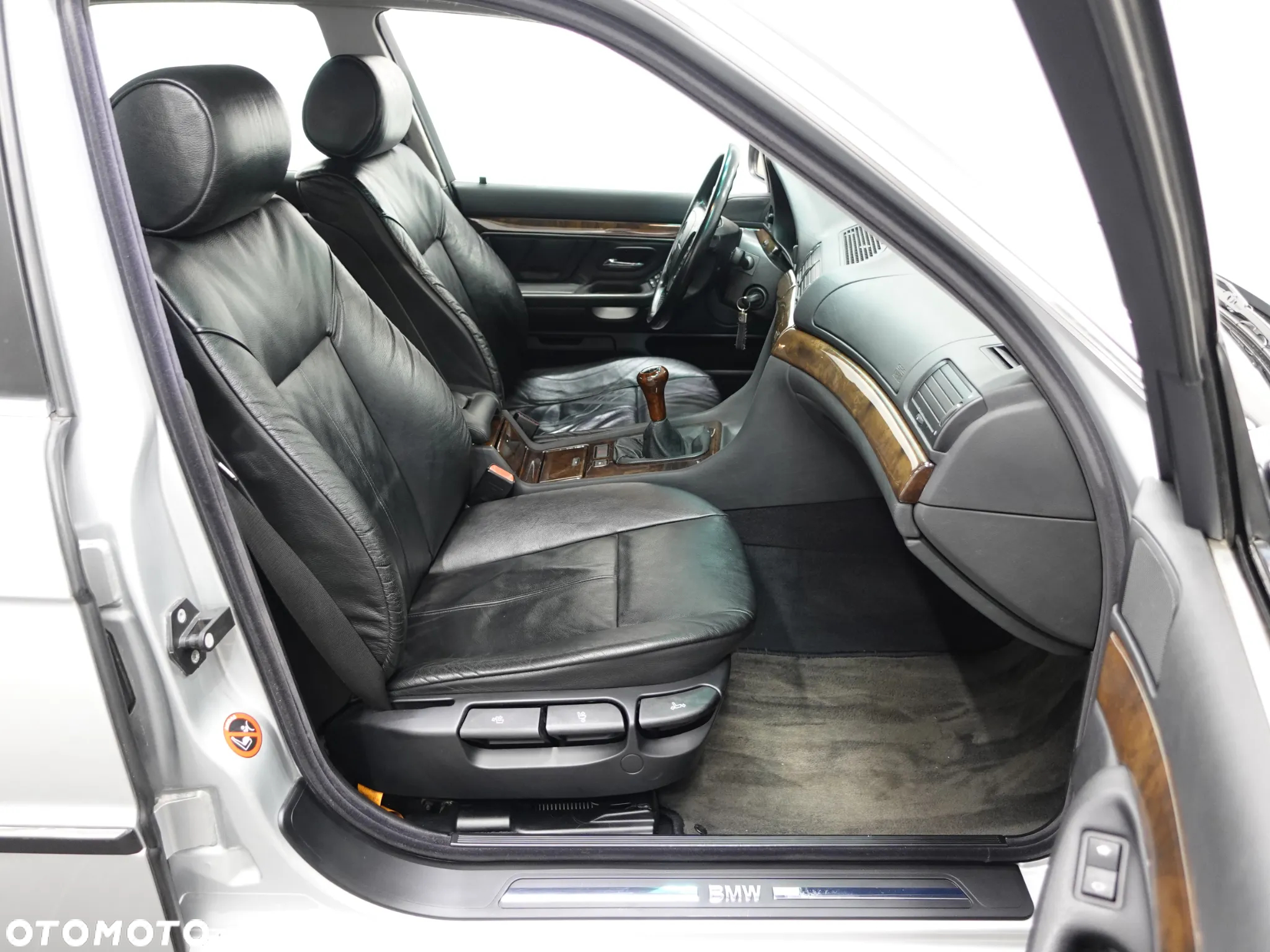 BMW Seria 7 728i - 27