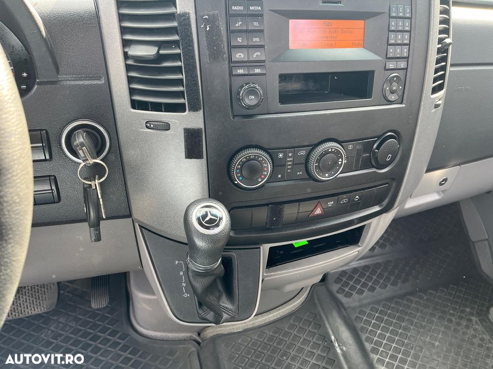 Mercedes-Benz Sprinter - 8