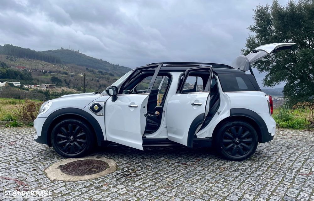 MINI Countryman Cooper SE ALL4 Auto - 30