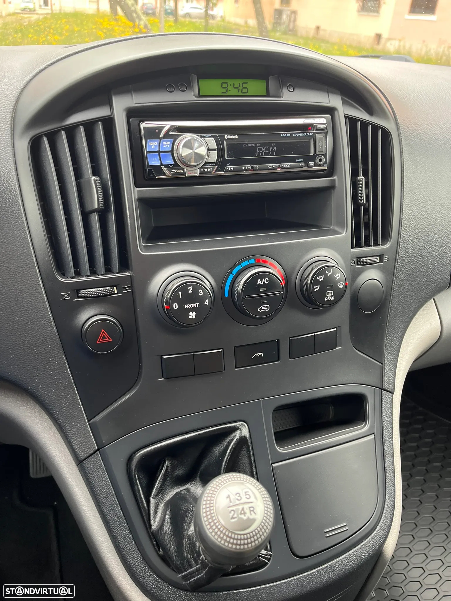 Hyundai H-1 Starex H1 2.5 CRDi - 17