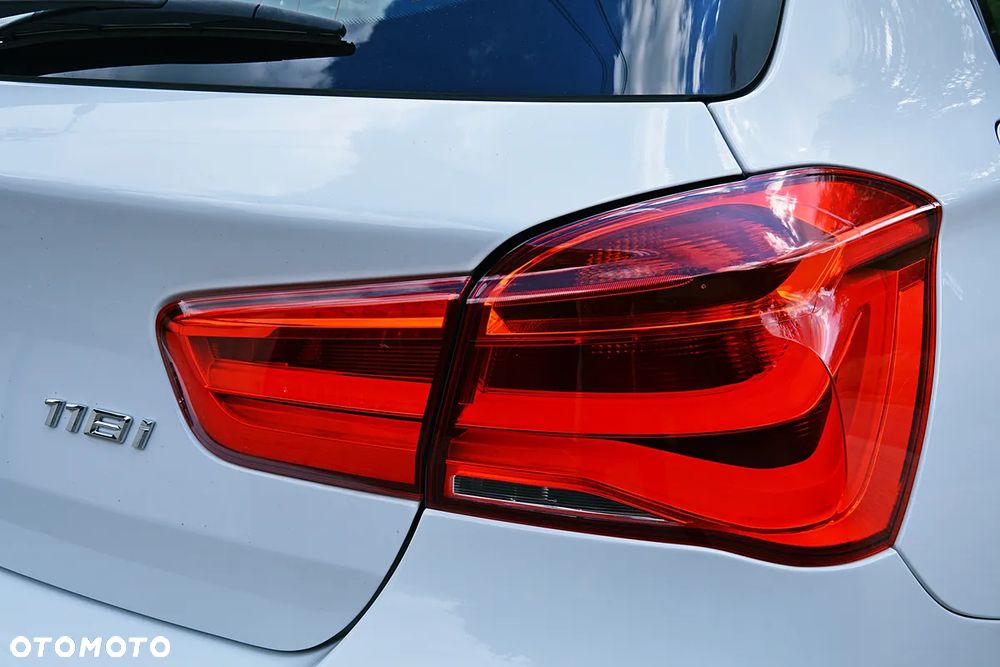 BMW Seria 1 118i Sport Line - 19