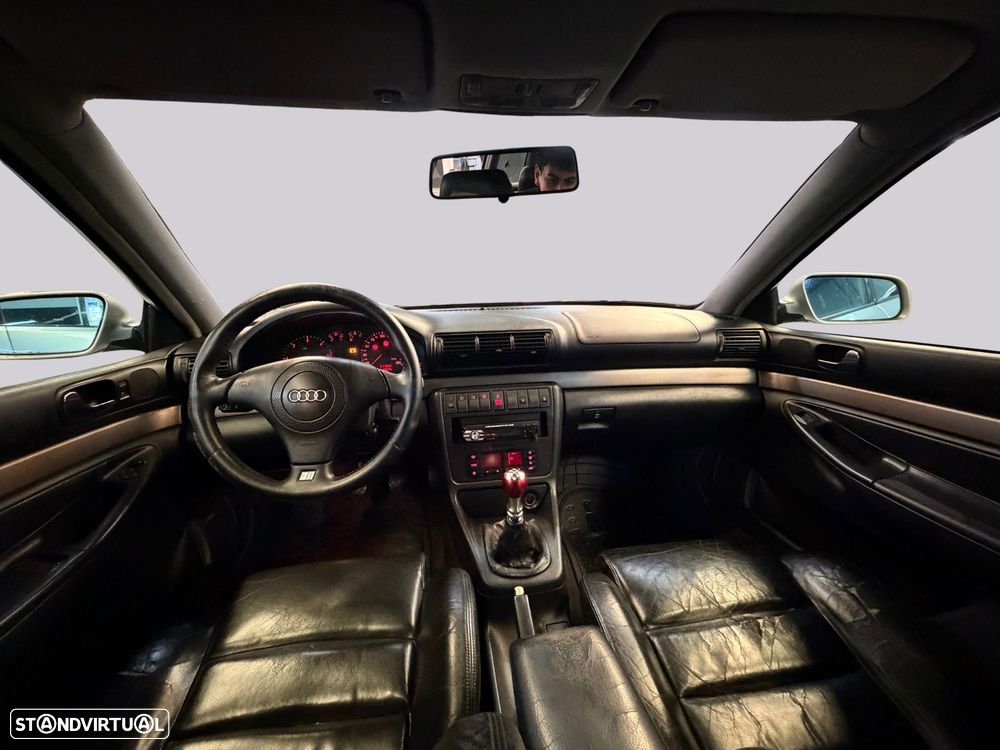 Audi A4 Avant - 13