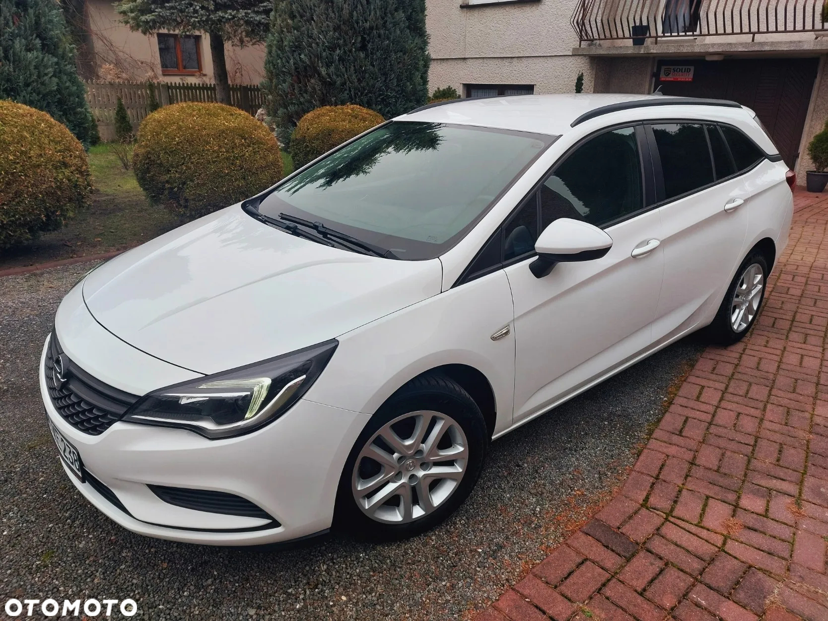 Opel Astra 1.6 D (CDTI) Edition - 11