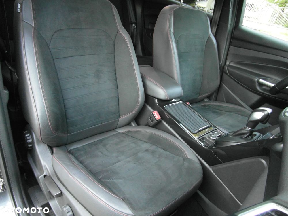 Ford Kuga 2.0 TDCi 4x4 ST-Line - 20
